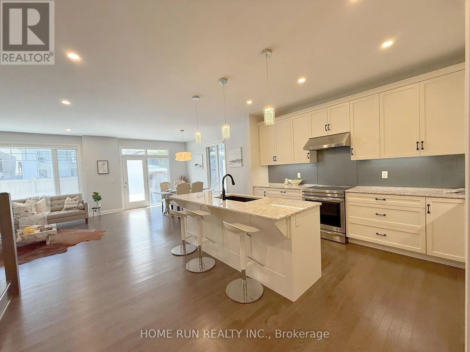 322 LYSANDER PLACE