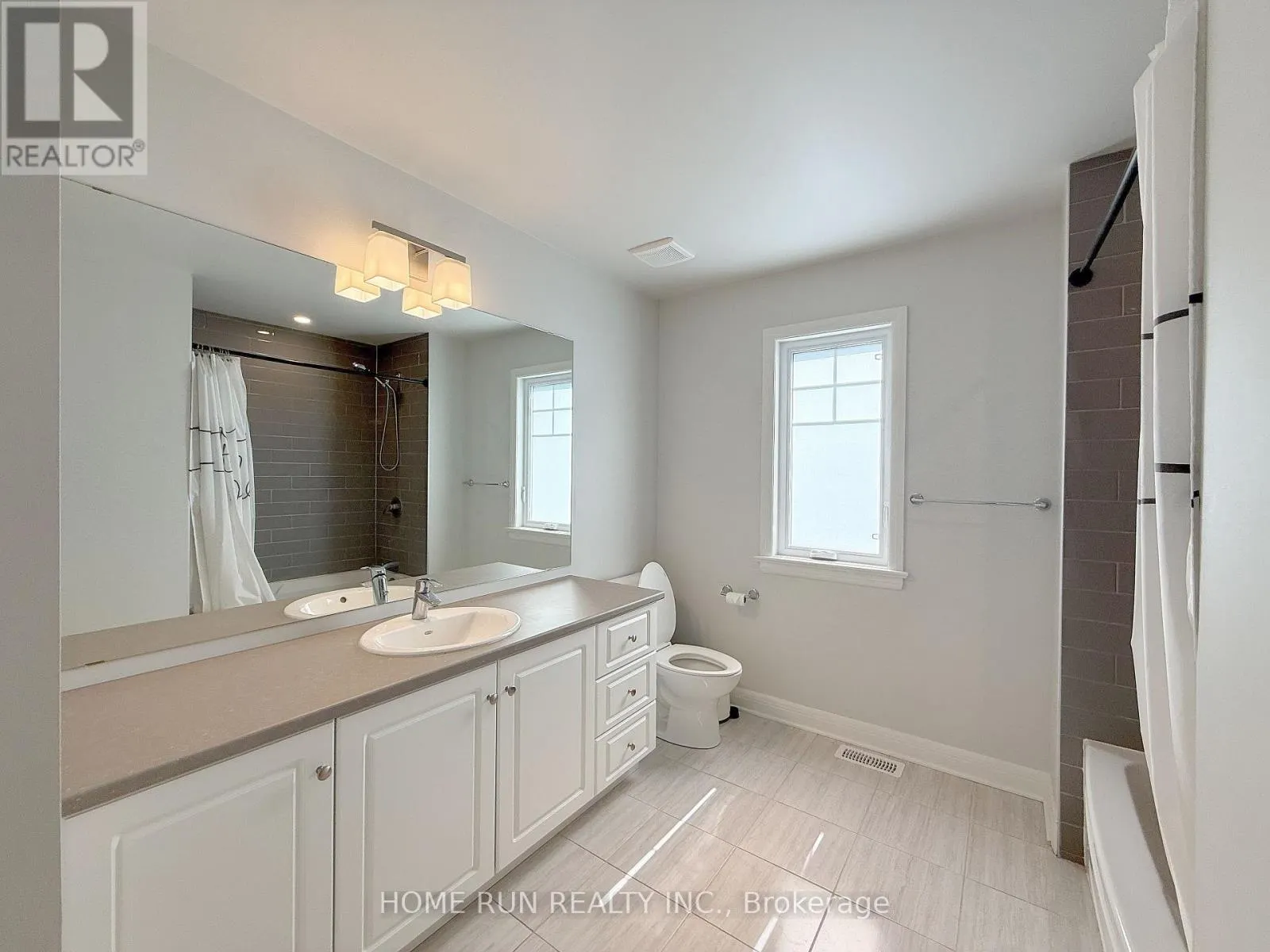 322 LYSANDER PLACE