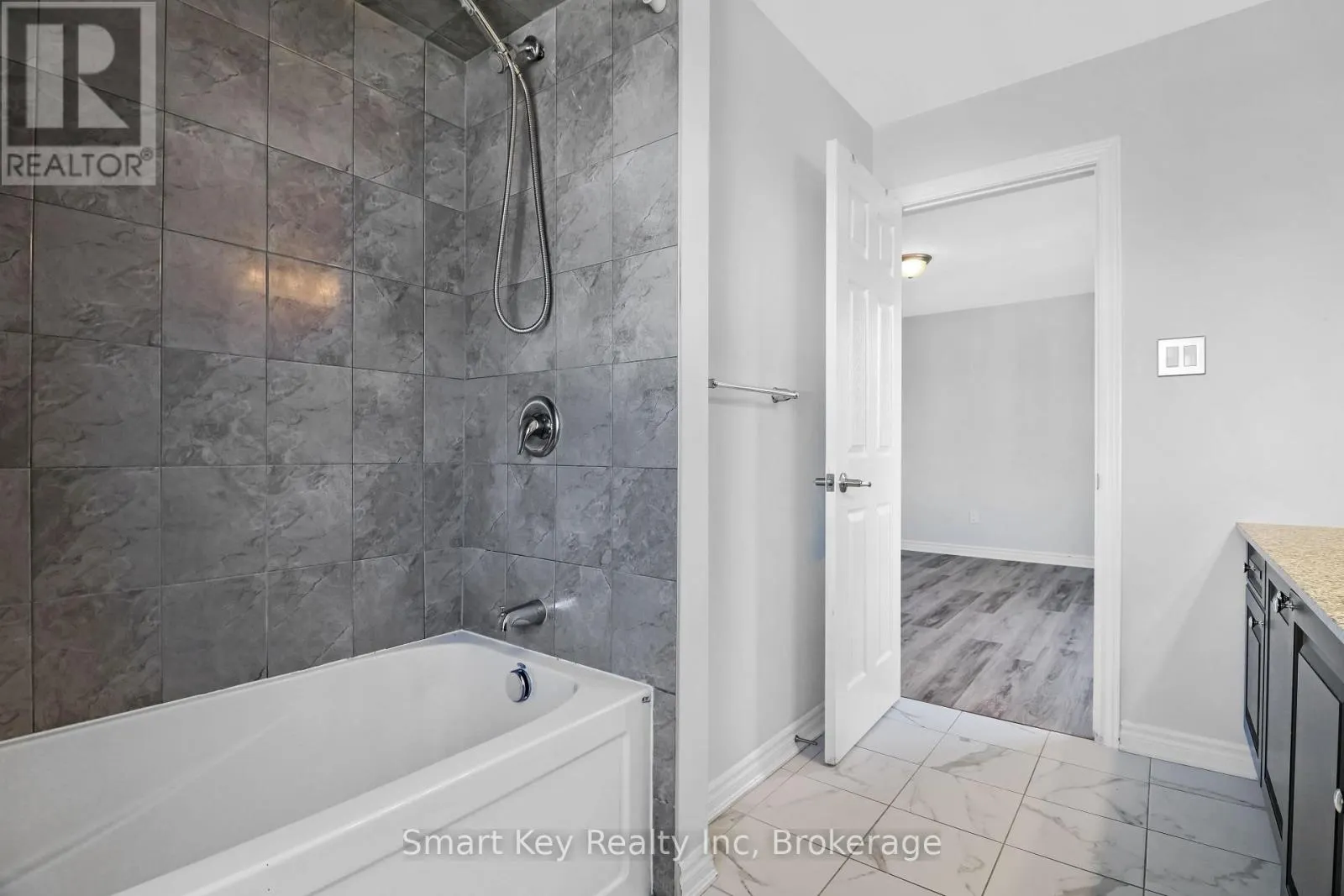 425 APHELION CRESCENT