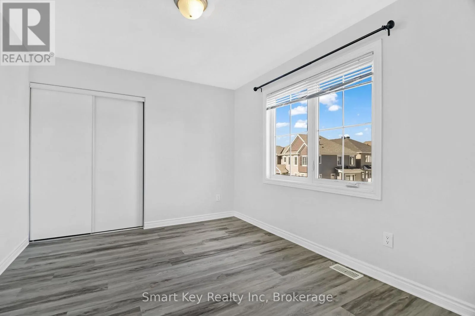 425 APHELION CRESCENT