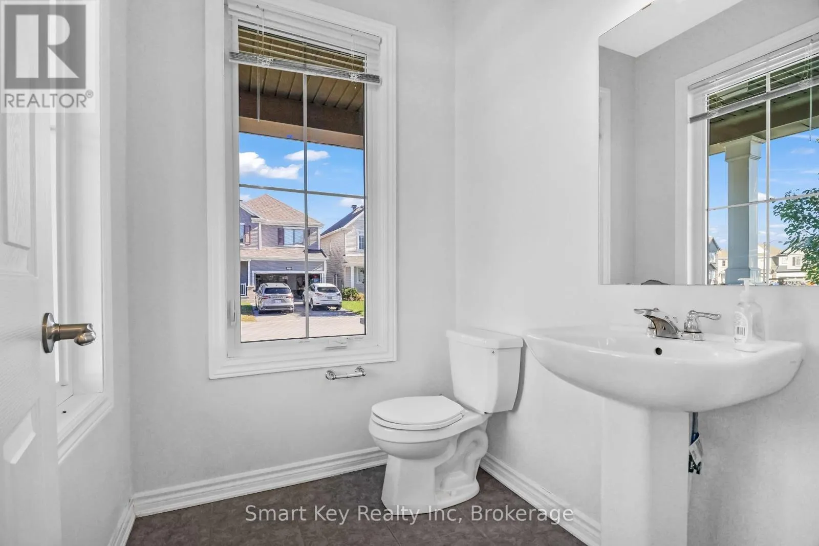 425 APHELION CRESCENT