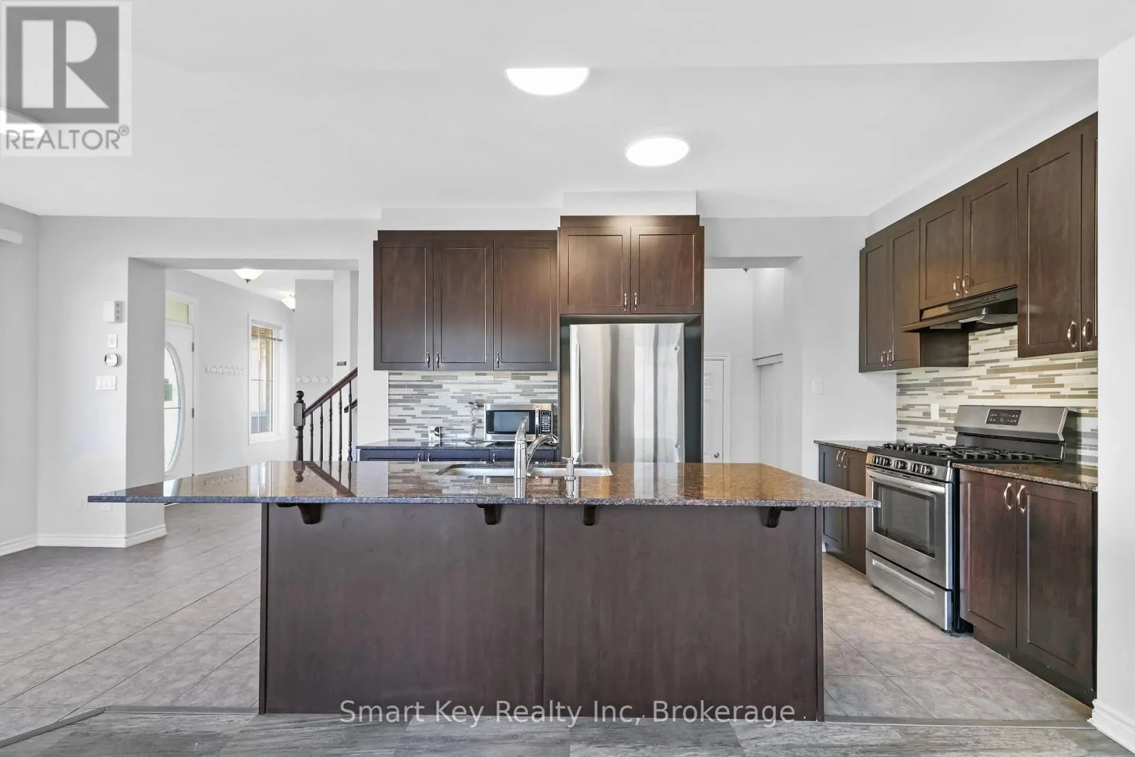 425 APHELION CRESCENT