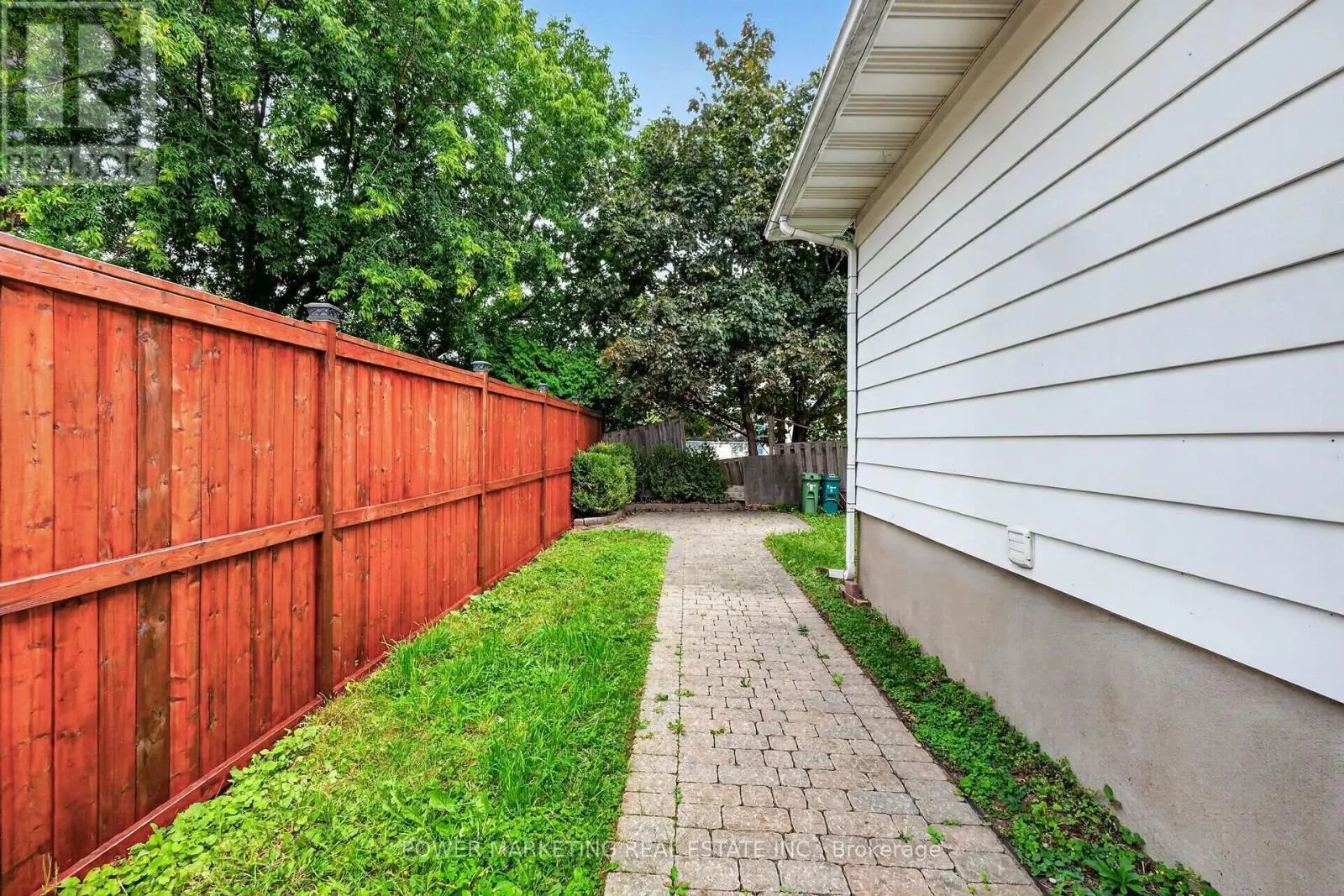 2213 FILLMORE CRESCENT