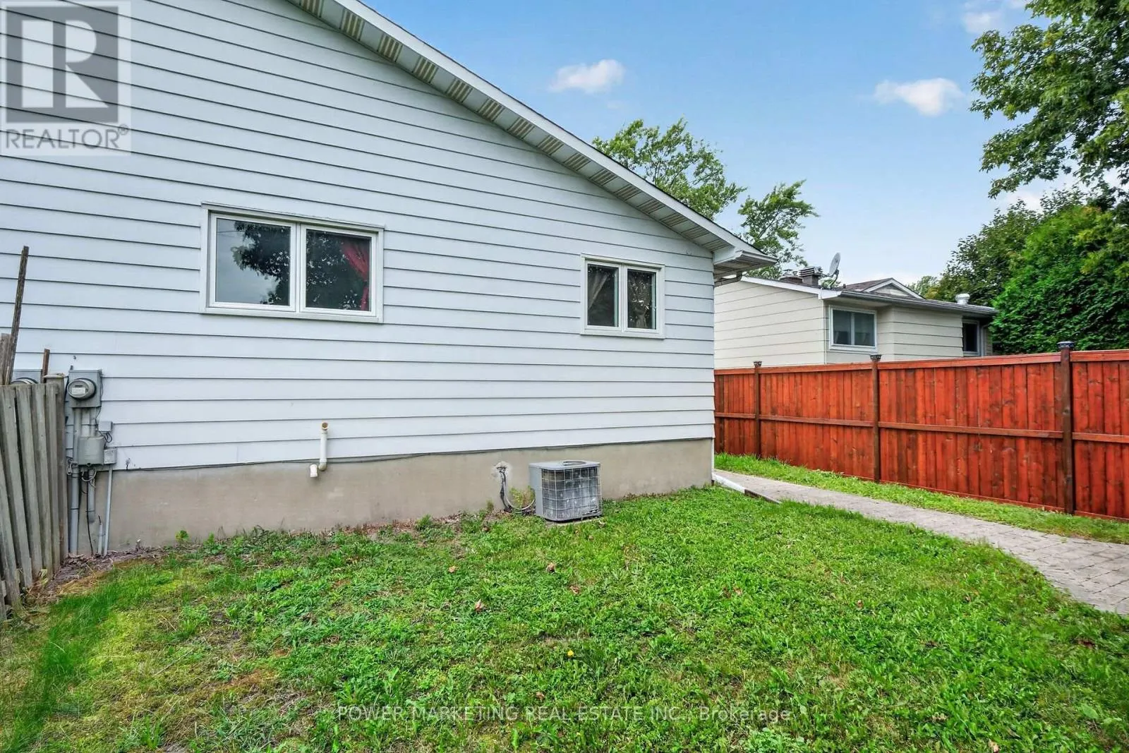 2213 FILLMORE CRESCENT