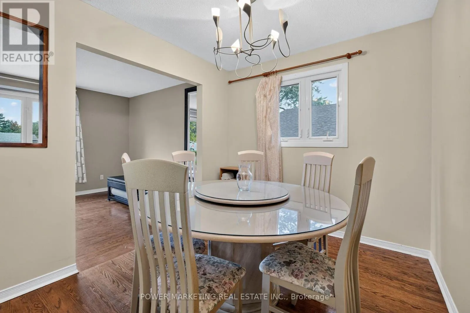 2213 FILLMORE CRESCENT