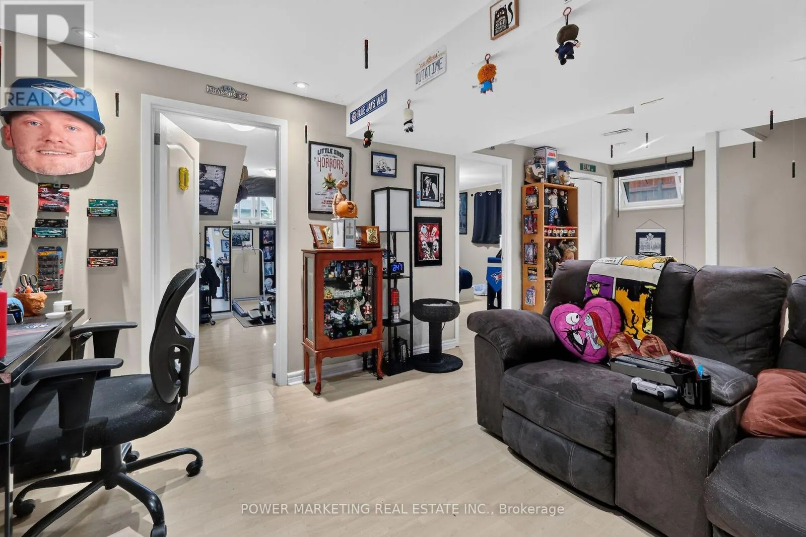 2213 FILLMORE CRESCENT