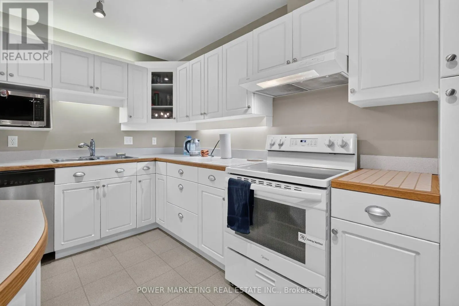 2213 FILLMORE CRESCENT