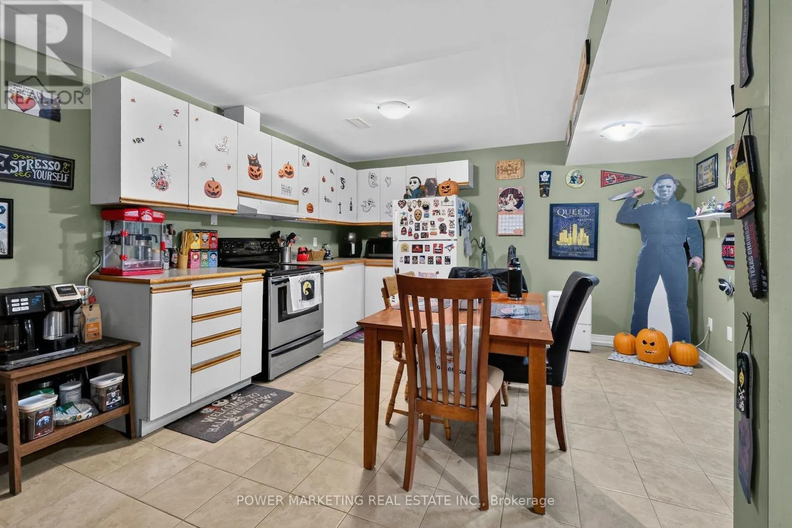 2213 FILLMORE CRESCENT