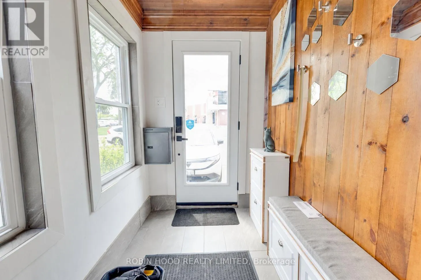 1108 ASSUMPTION STREET