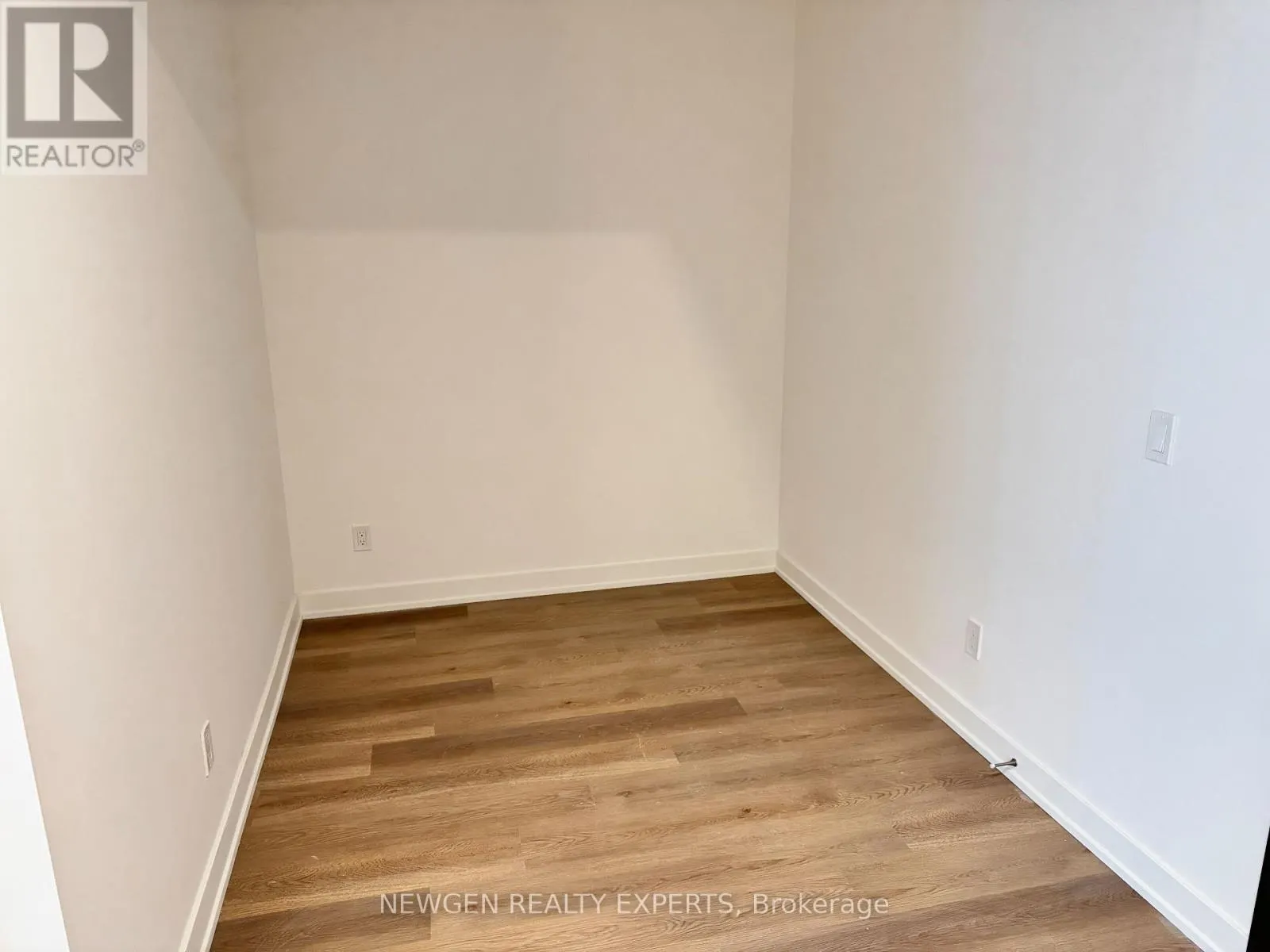 1415 - 101 JOHN STREET N