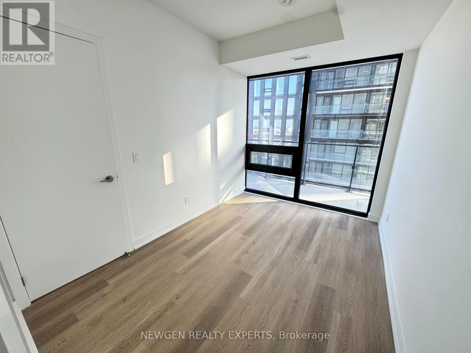 1415 - 101 JOHN STREET N