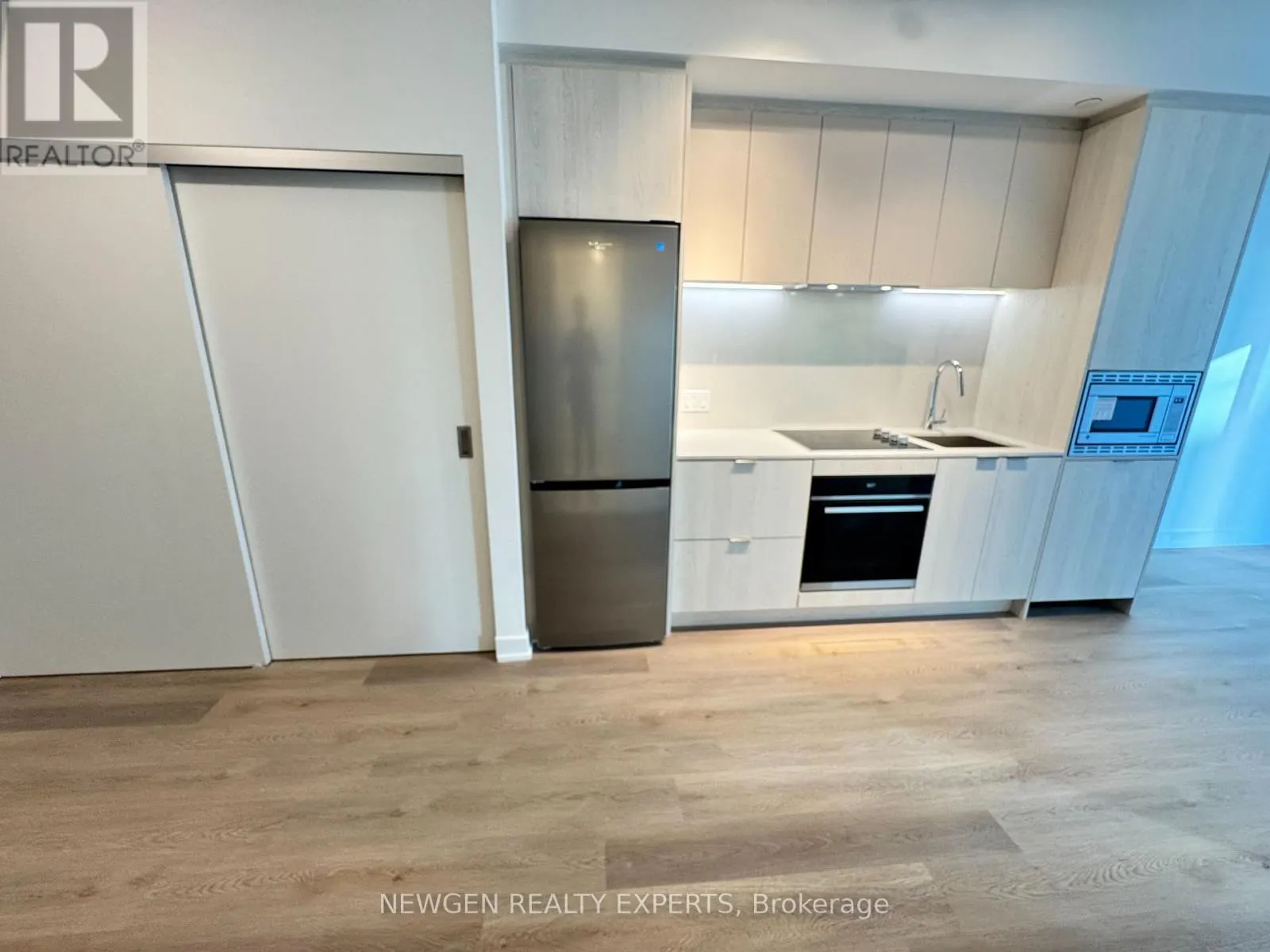 1415 - 101 JOHN STREET N