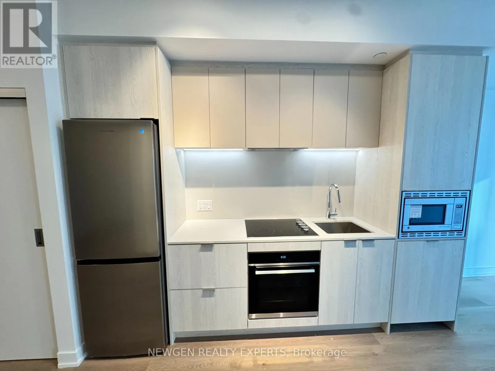 1415 - 101 JOHN STREET N