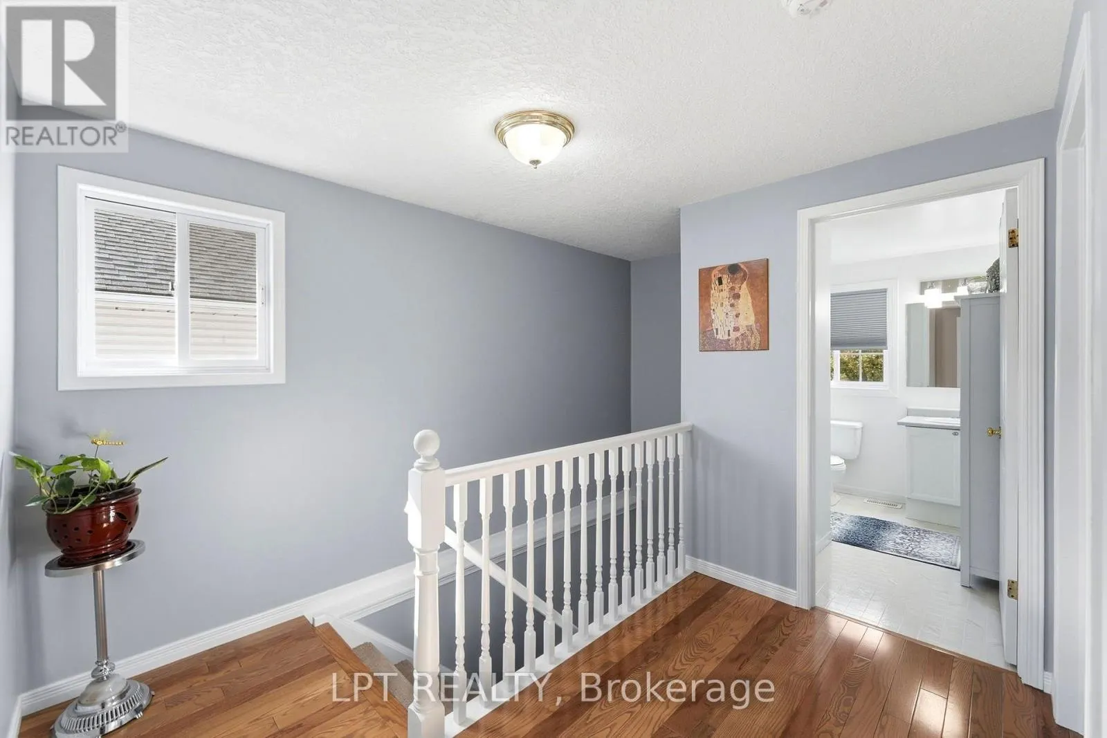 232 TAIT CRESCENT