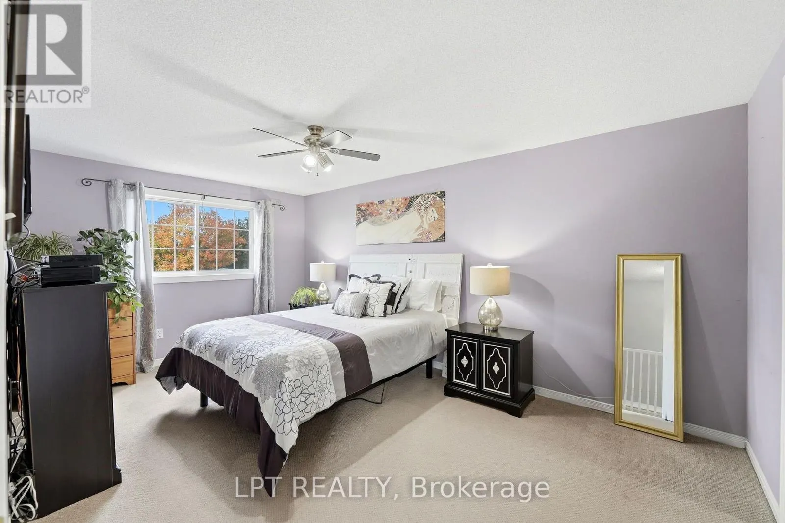 232 TAIT CRESCENT