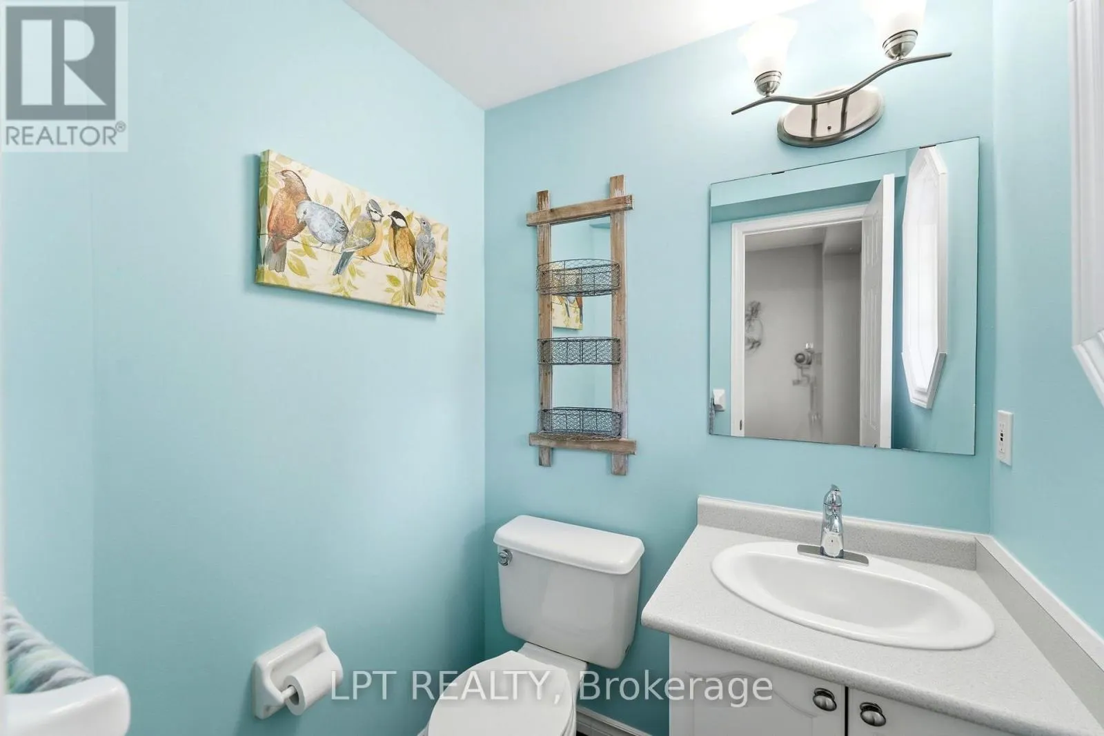 232 TAIT CRESCENT