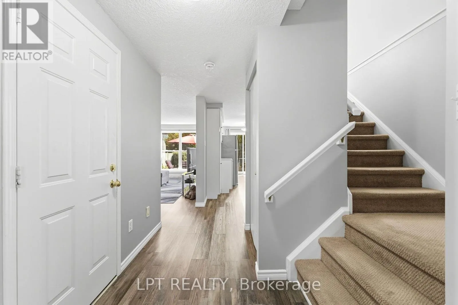232 TAIT CRESCENT