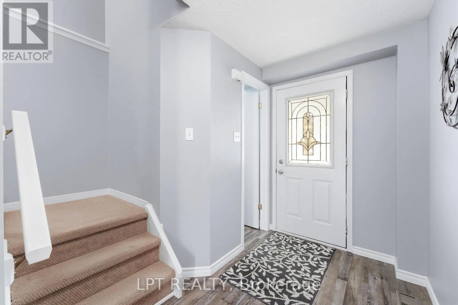 232 TAIT CRESCENT