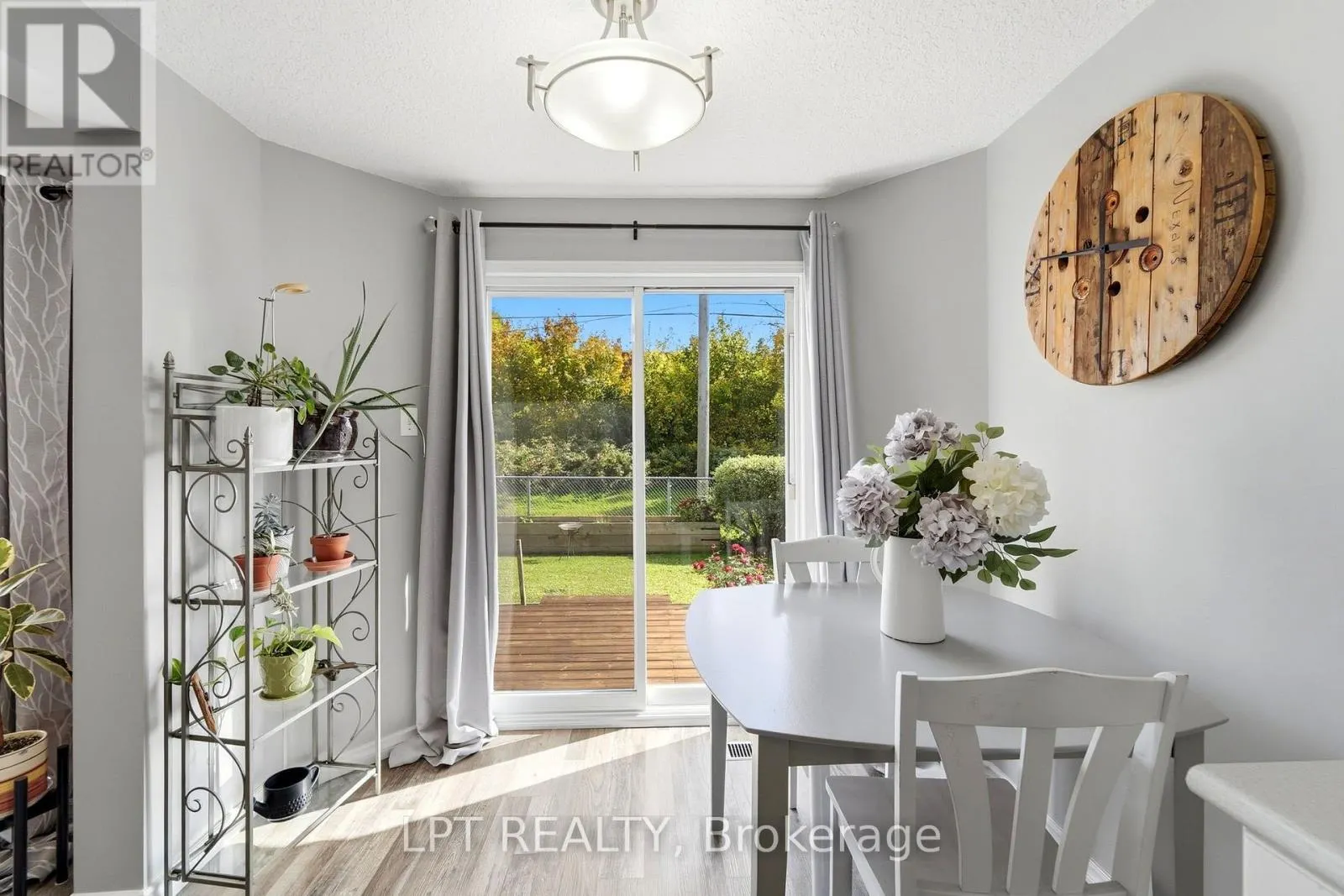 232 TAIT CRESCENT