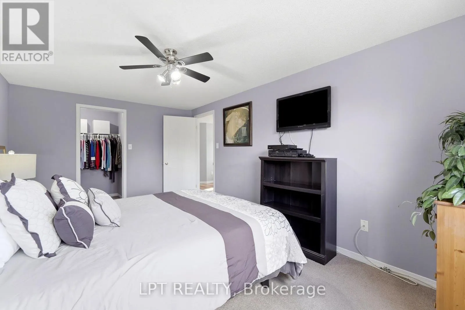 232 TAIT CRESCENT