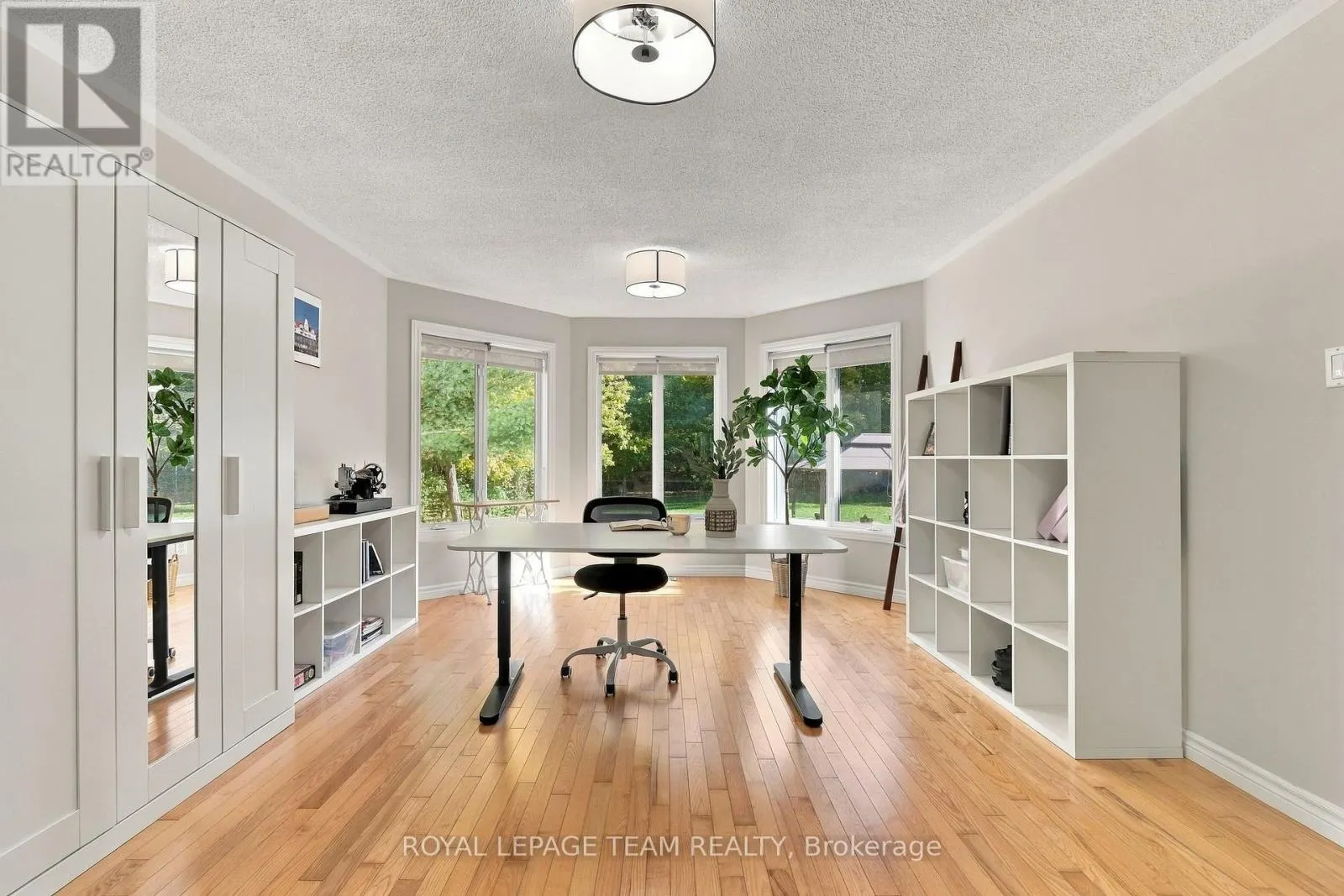 988 RIVER ROAD