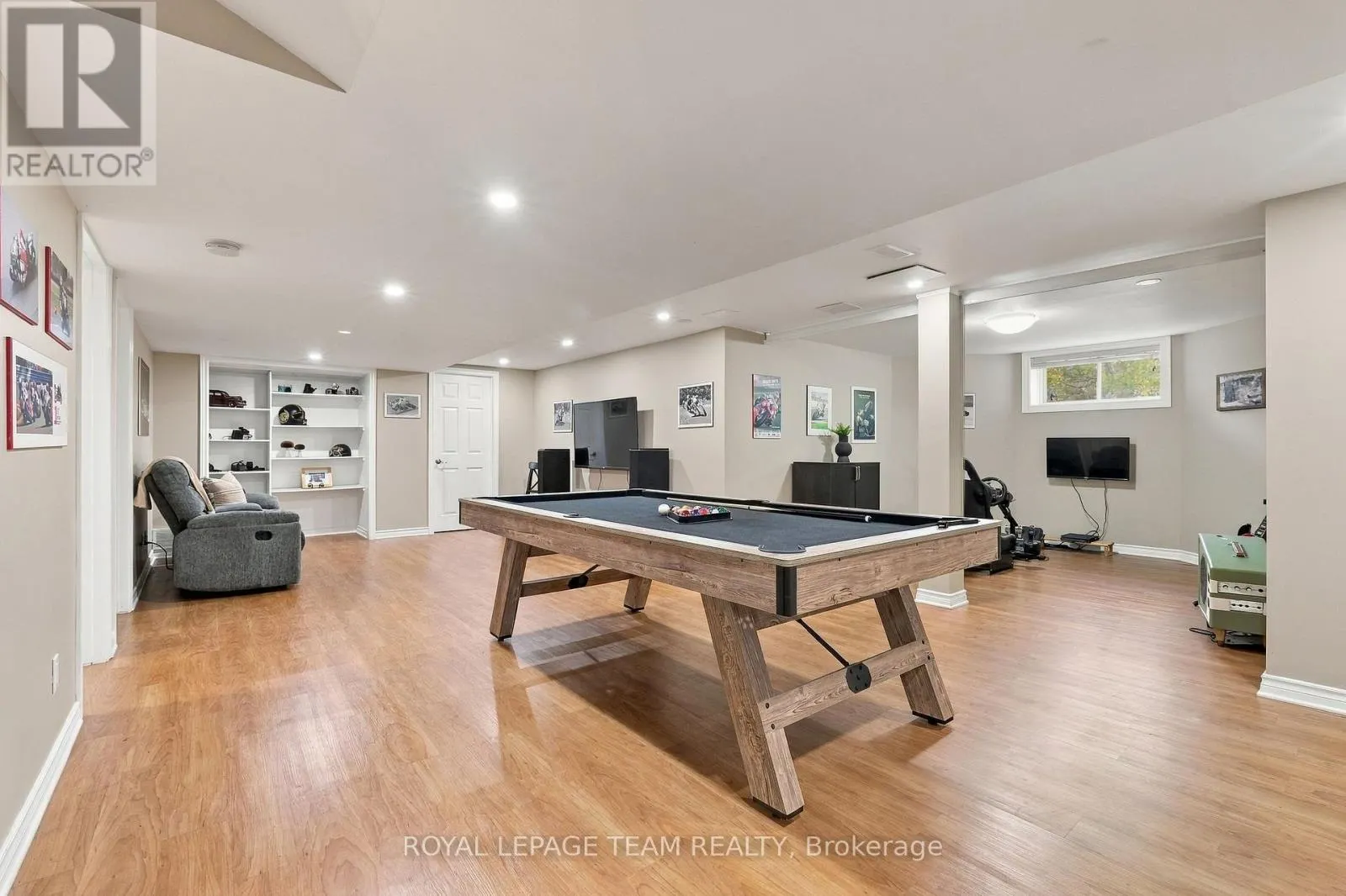 988 RIVER ROAD