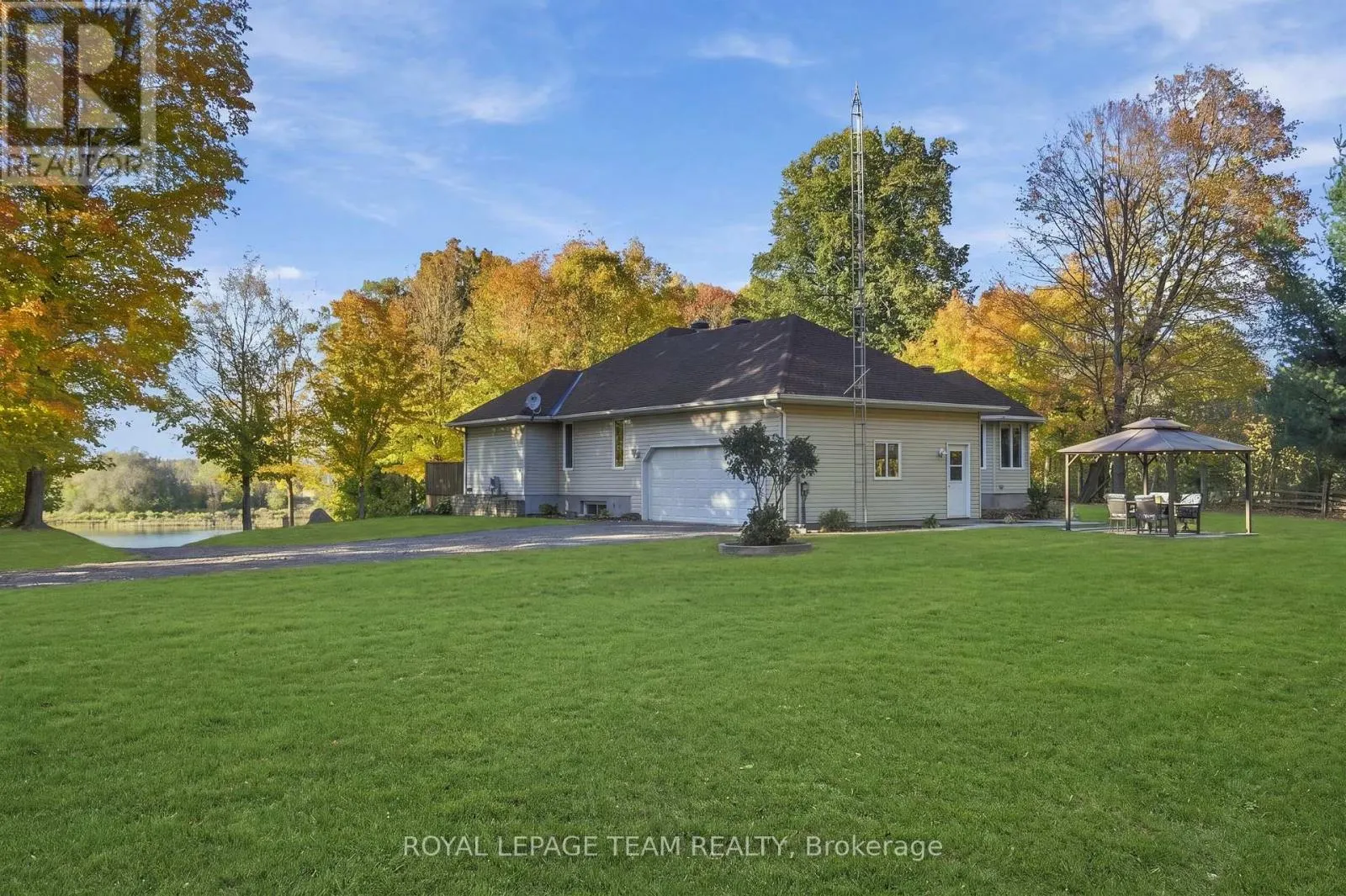 988 RIVER ROAD