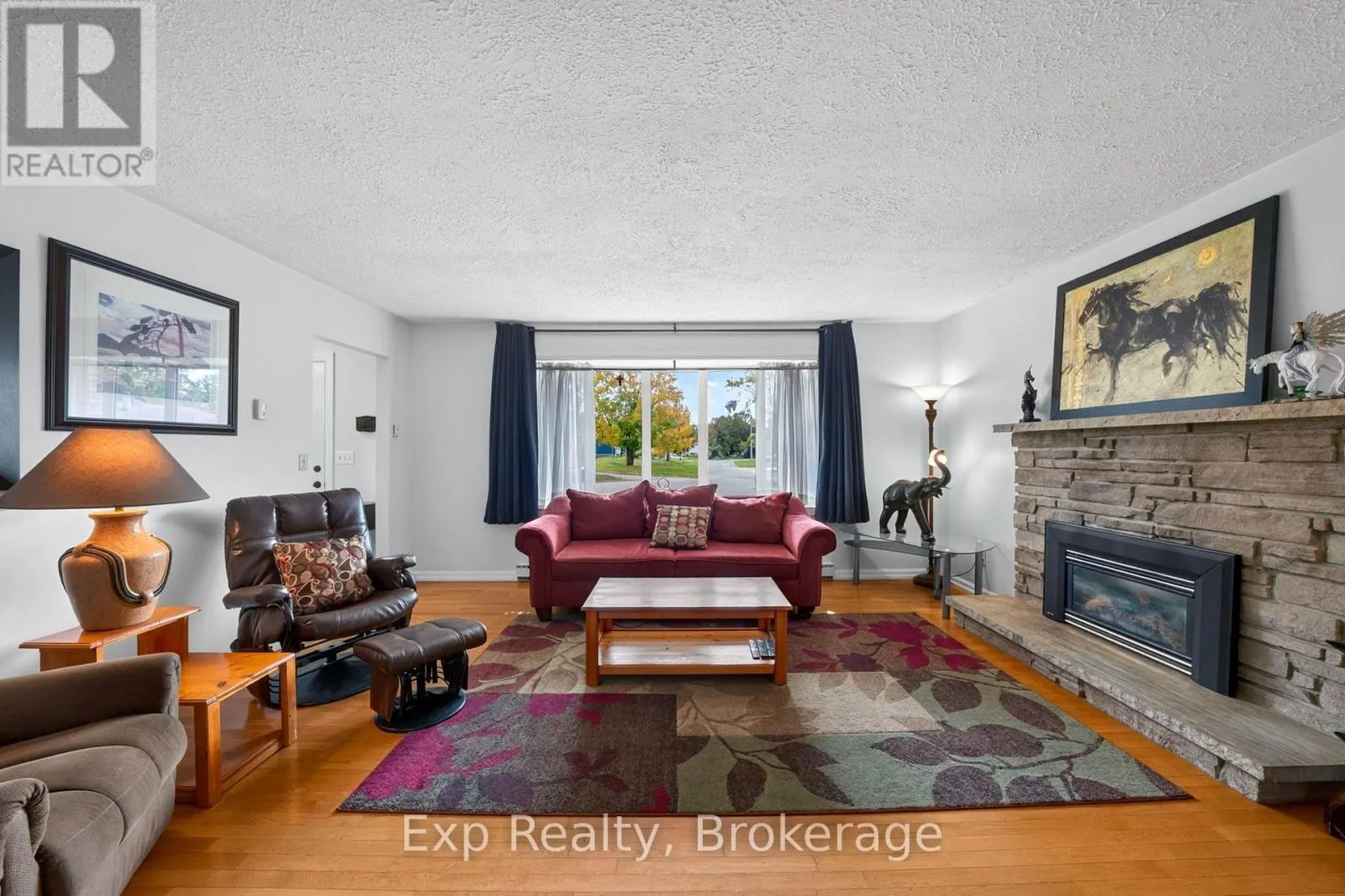 20 WESTMOUNT COURT