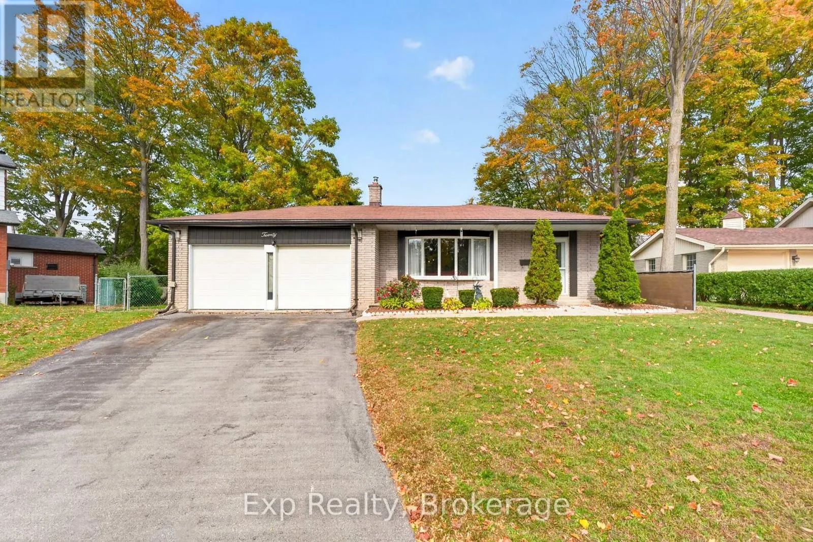 20 WESTMOUNT COURT