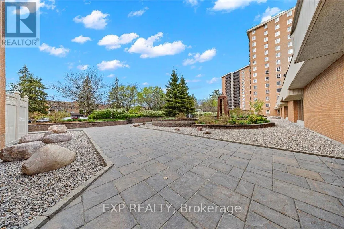 1517 - 2000 JASMINE CRESCENT