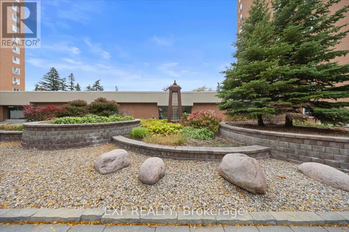 1517 - 2000 JASMINE CRESCENT