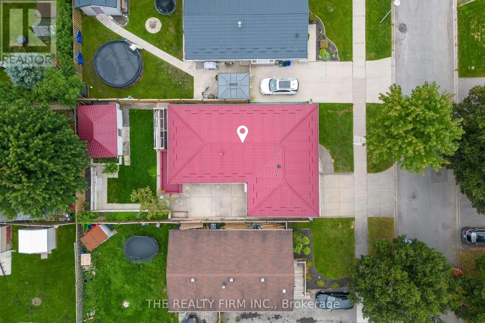 52 BARRETT CRESCENT