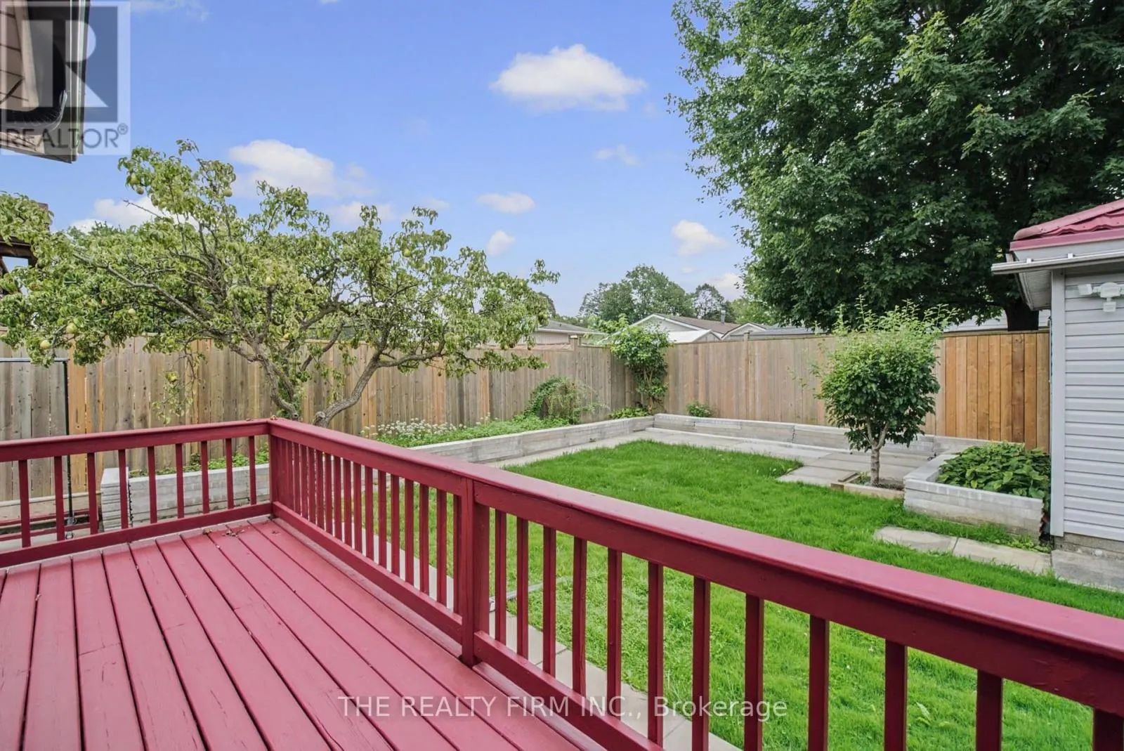 52 BARRETT CRESCENT