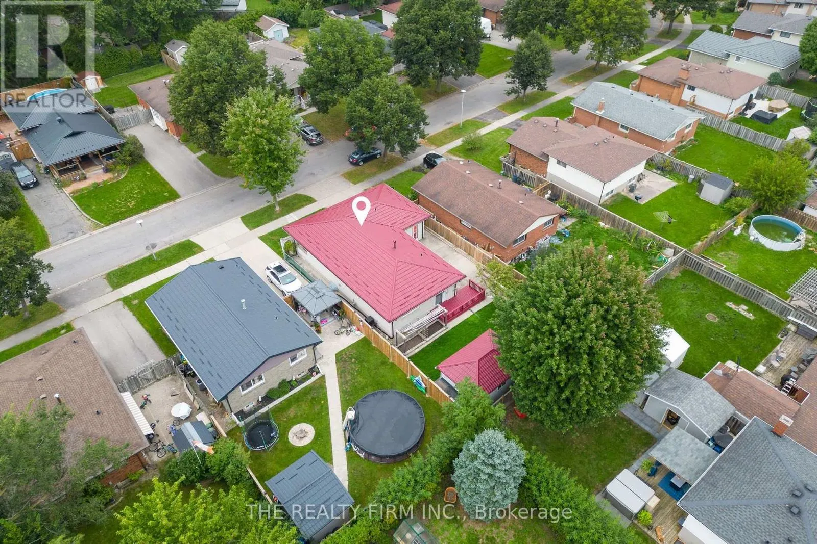 52 BARRETT CRESCENT