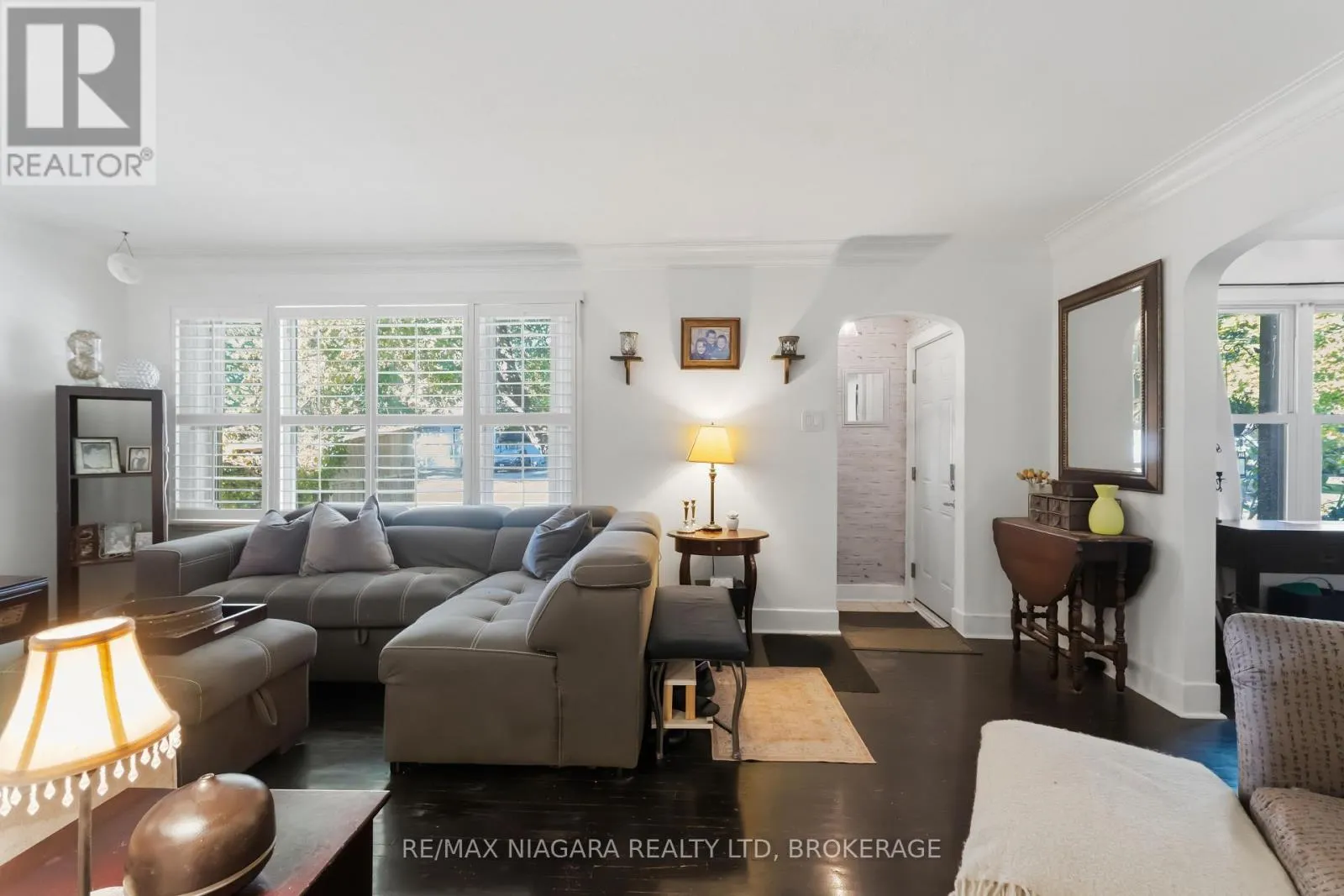 4 WALKER AVENUE