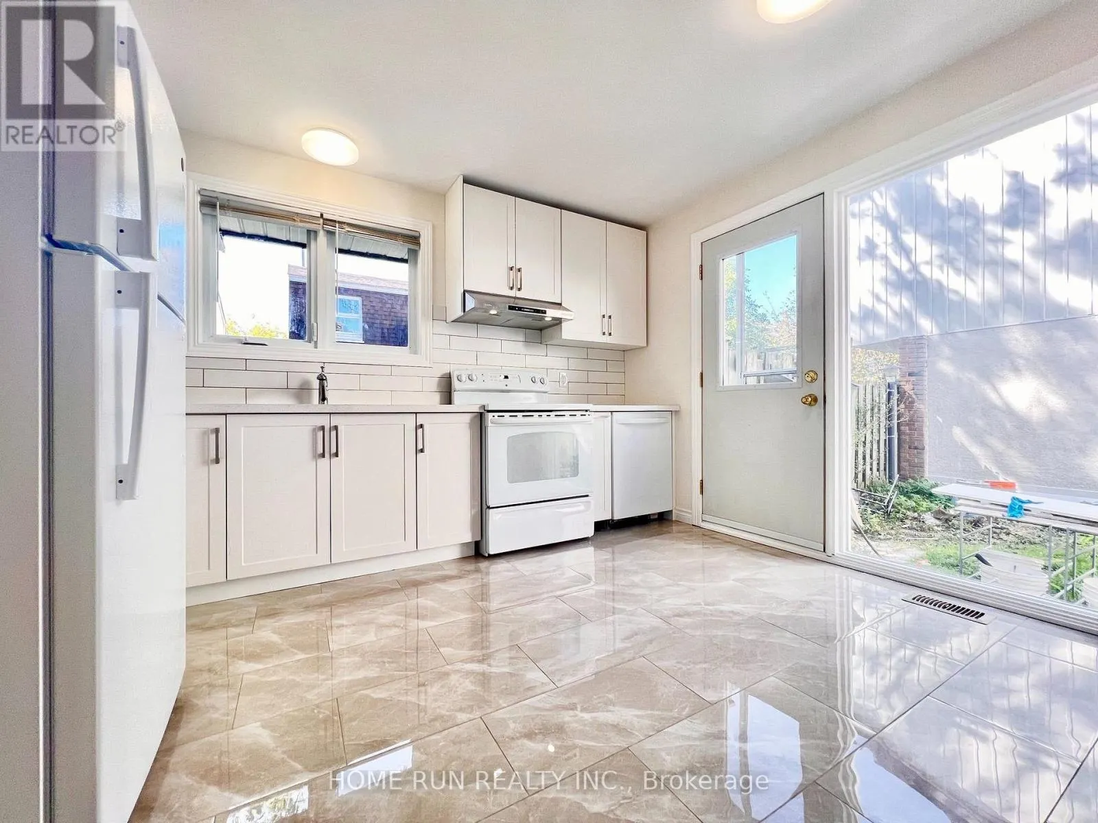 54 - 3240 SOUTHGATE ROAD W