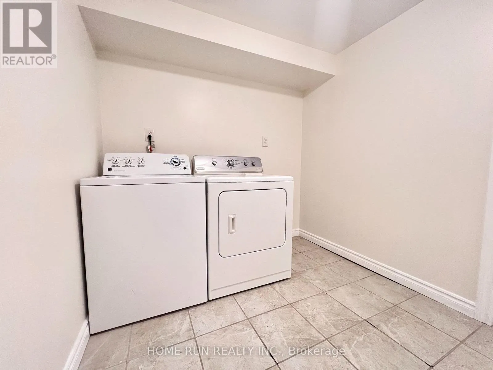 54 - 3240 SOUTHGATE ROAD W