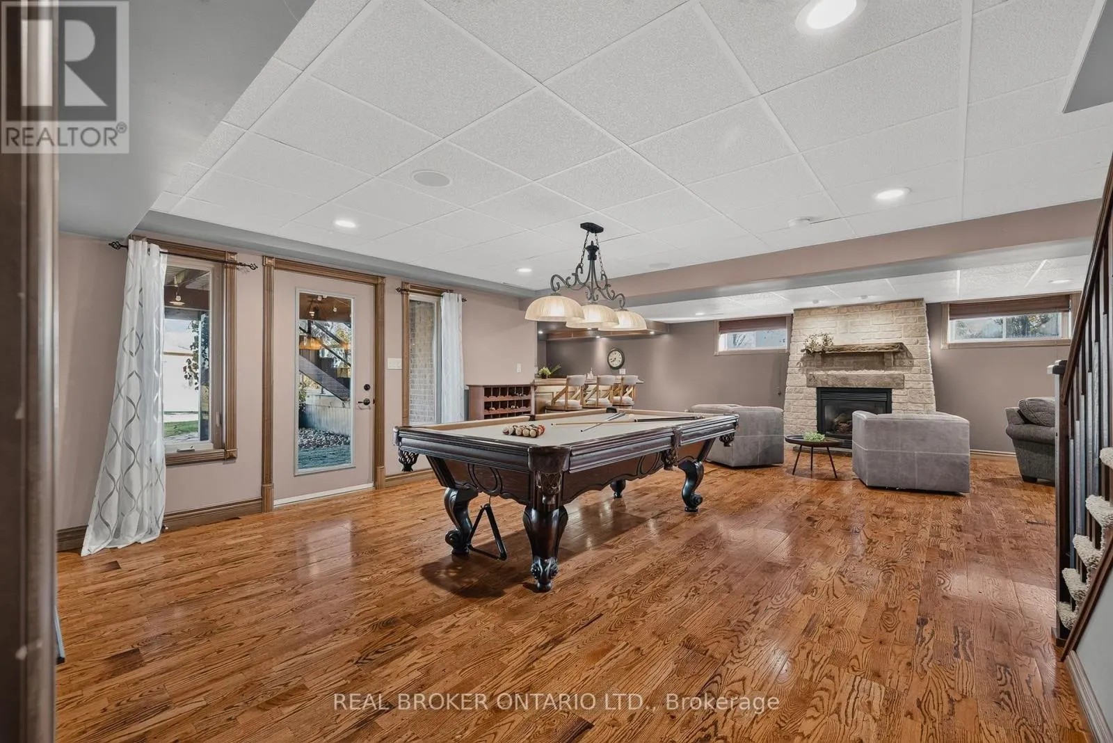 9161 WELLINGTON ROAD 5