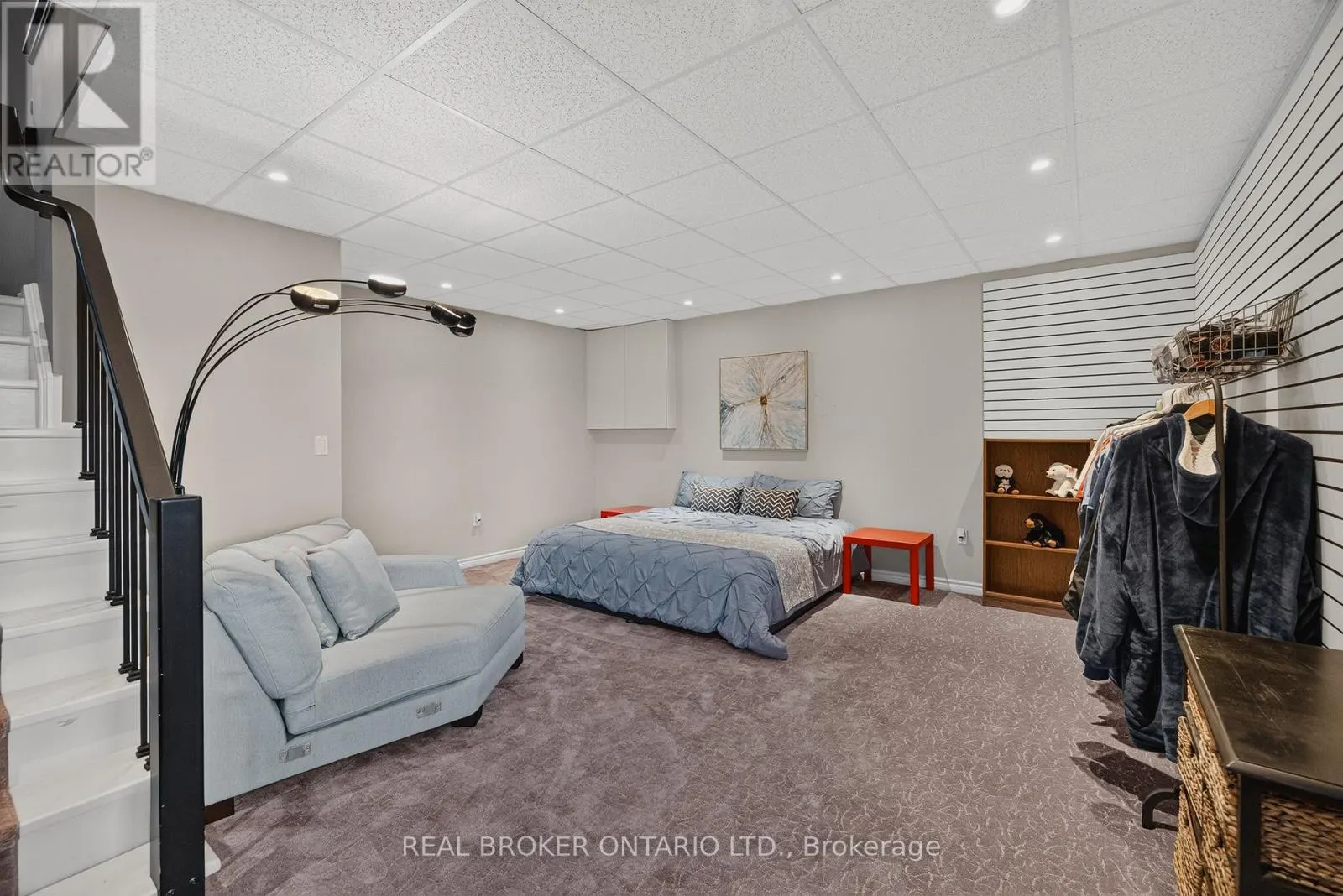 9161 WELLINGTON ROAD 5