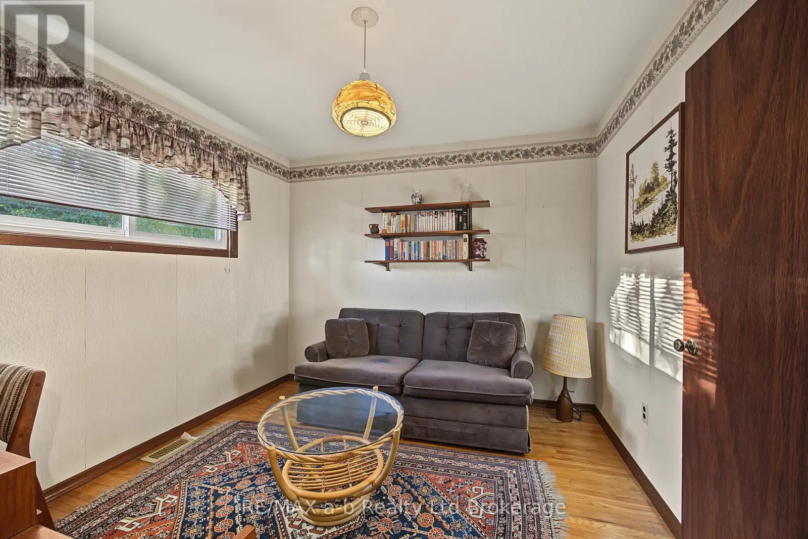 20 PINECREST AVENUE