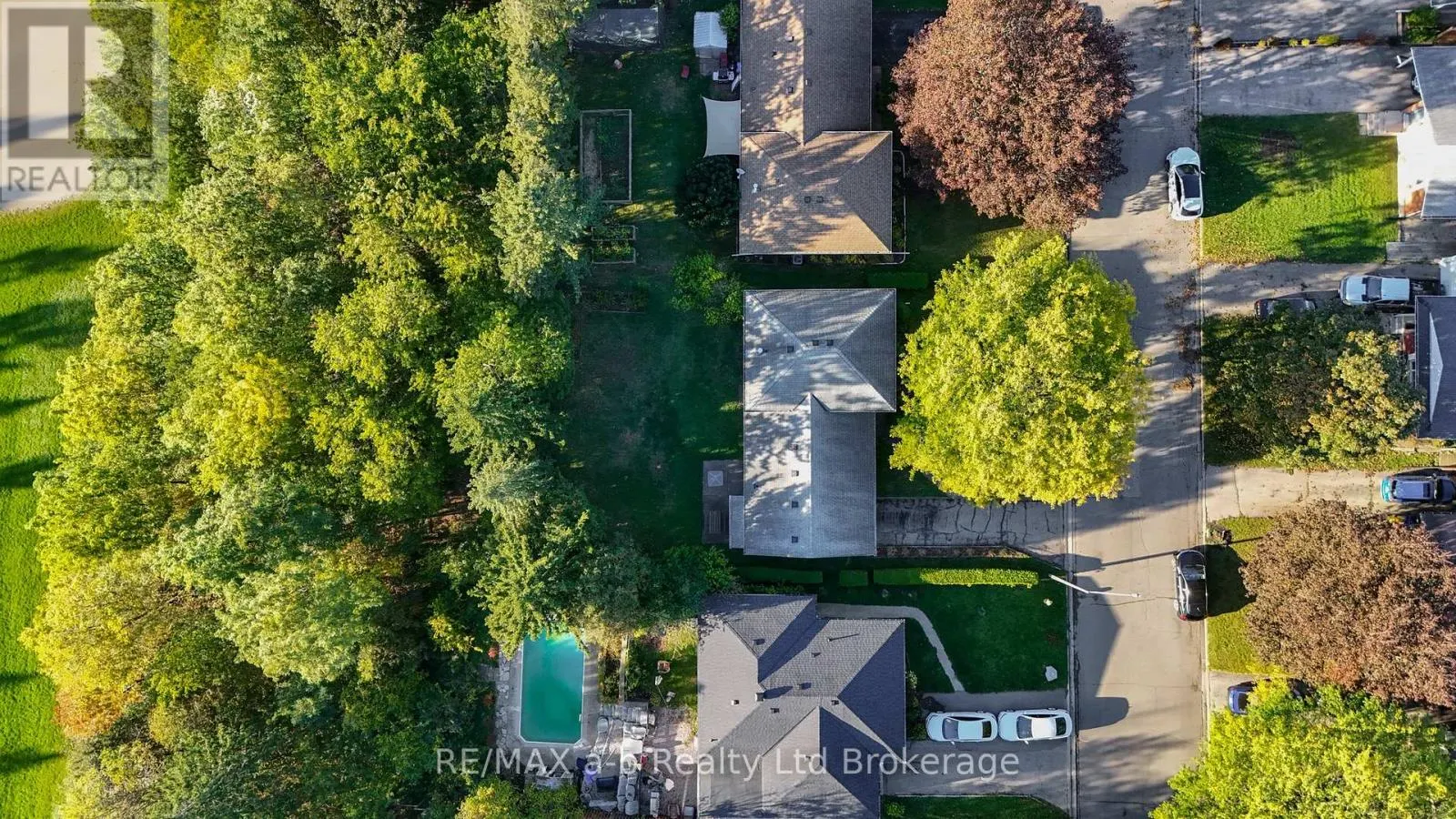 20 PINECREST AVENUE