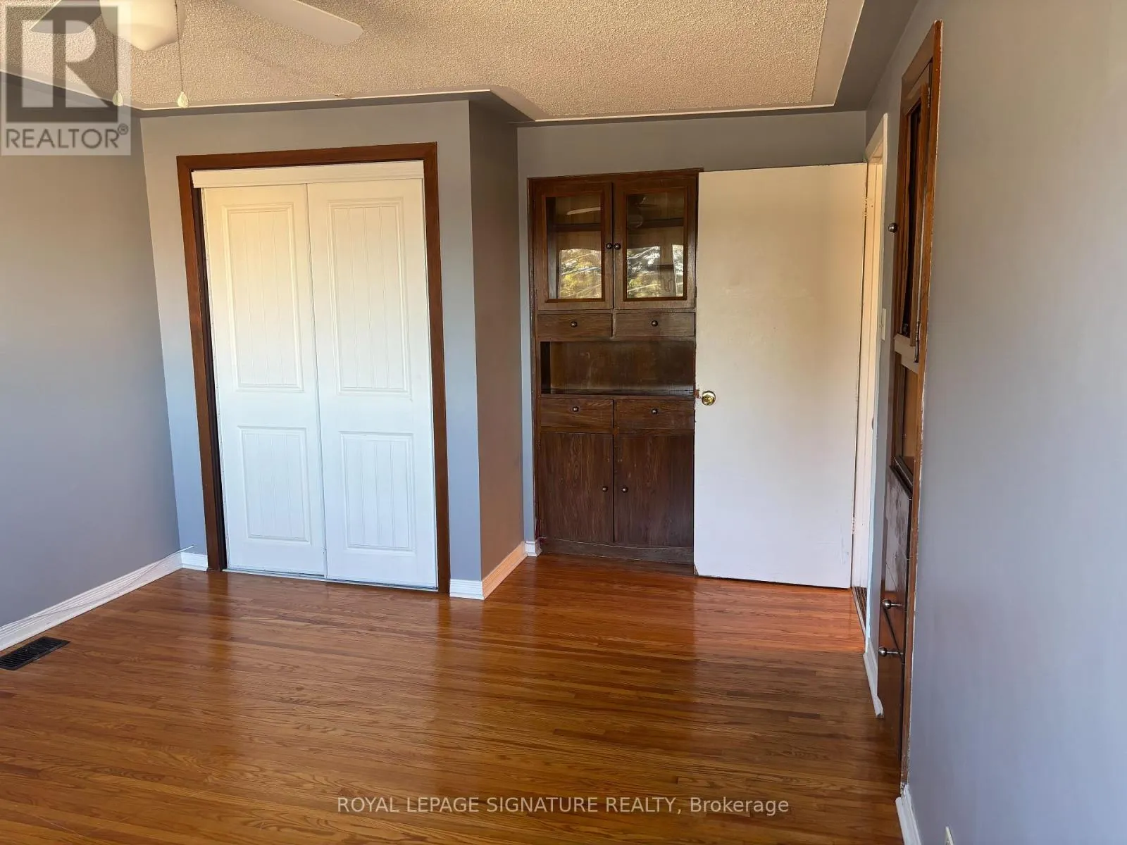 UPPER - 232 BARTON STREET
