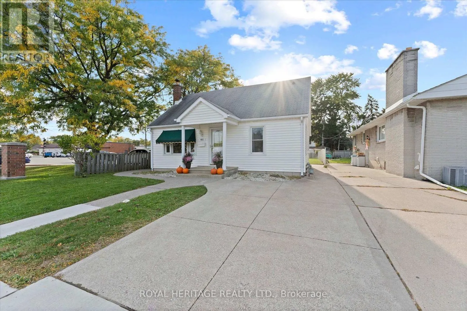 461 LAUZON ROAD