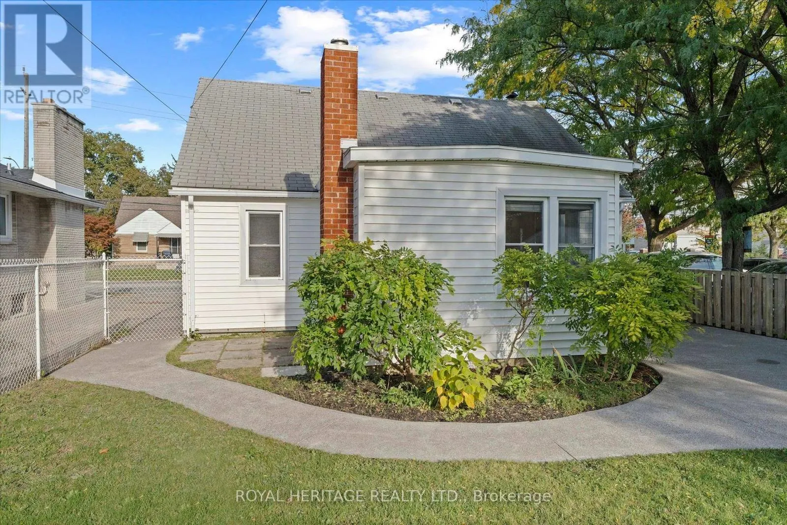 461 LAUZON ROAD
