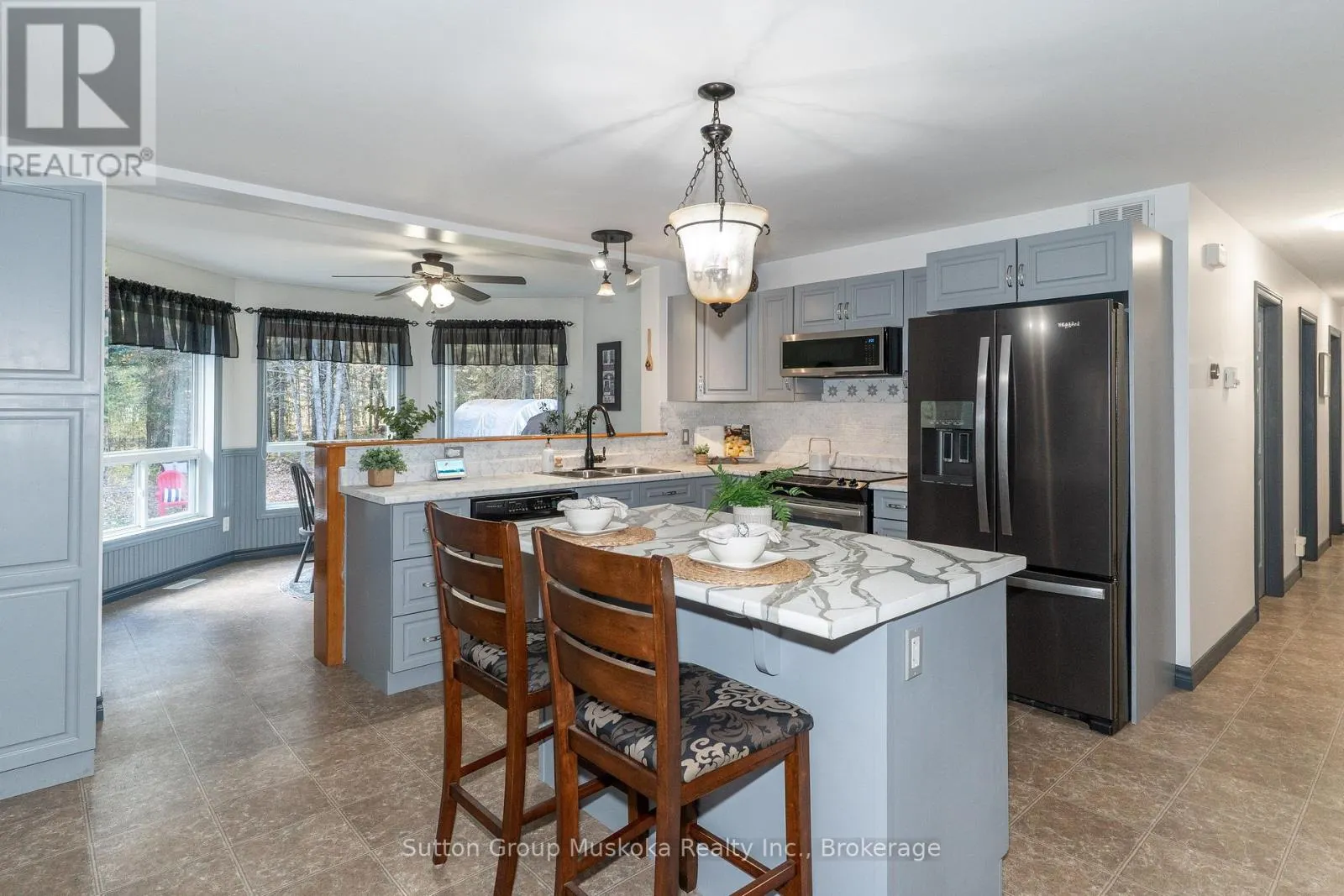 26 CENTURION CRESCENT