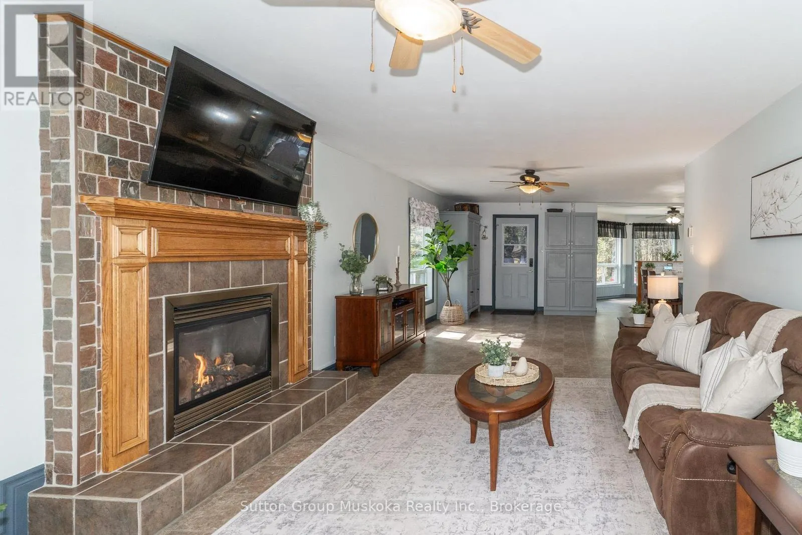 26 CENTURION CRESCENT