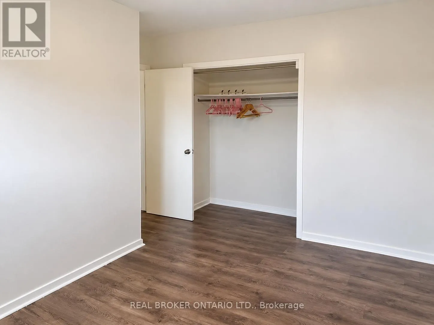 49 THOMPSON AVENUE
