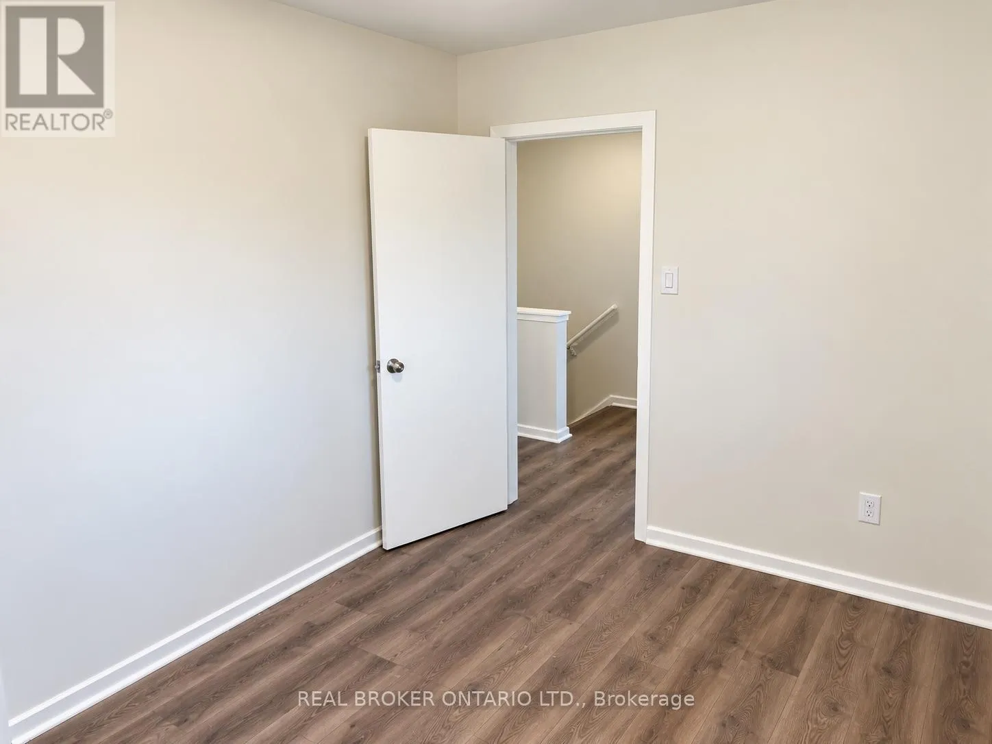 49 THOMPSON AVENUE