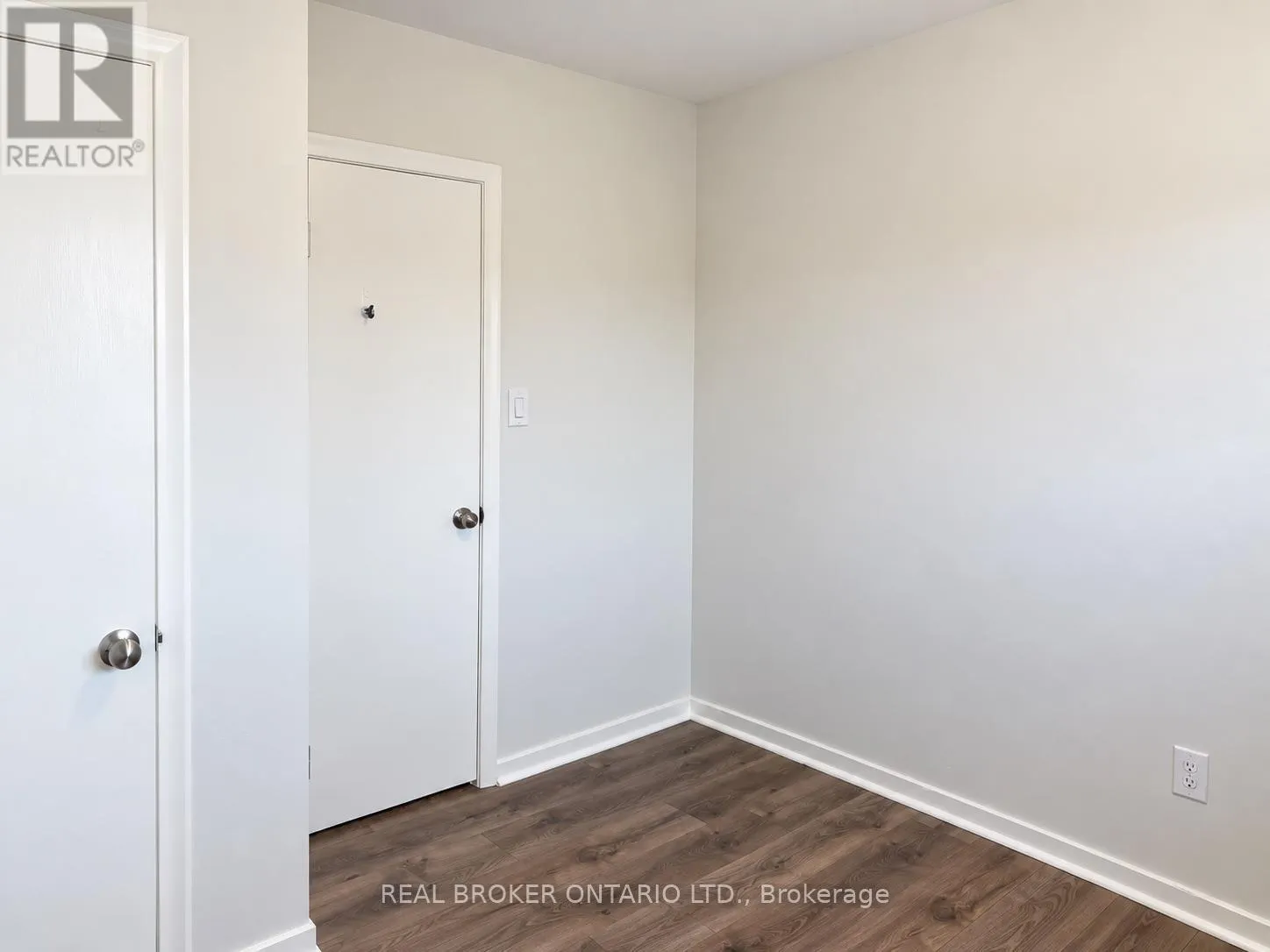 49 THOMPSON AVENUE