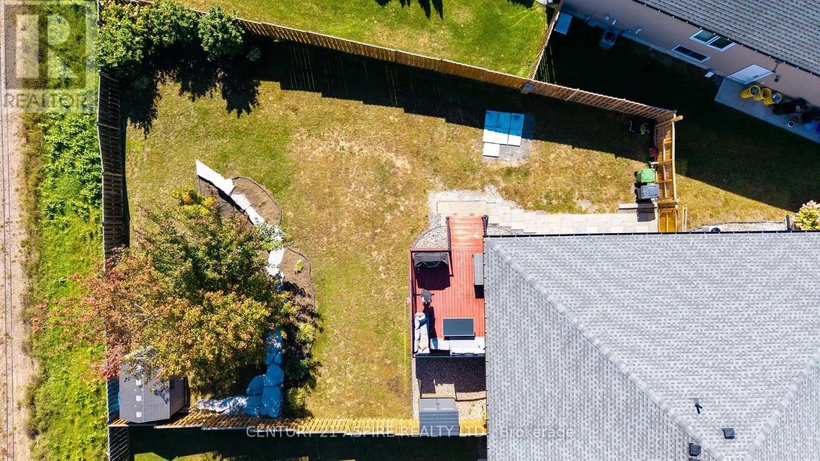 59 NOBLE CRESCENT